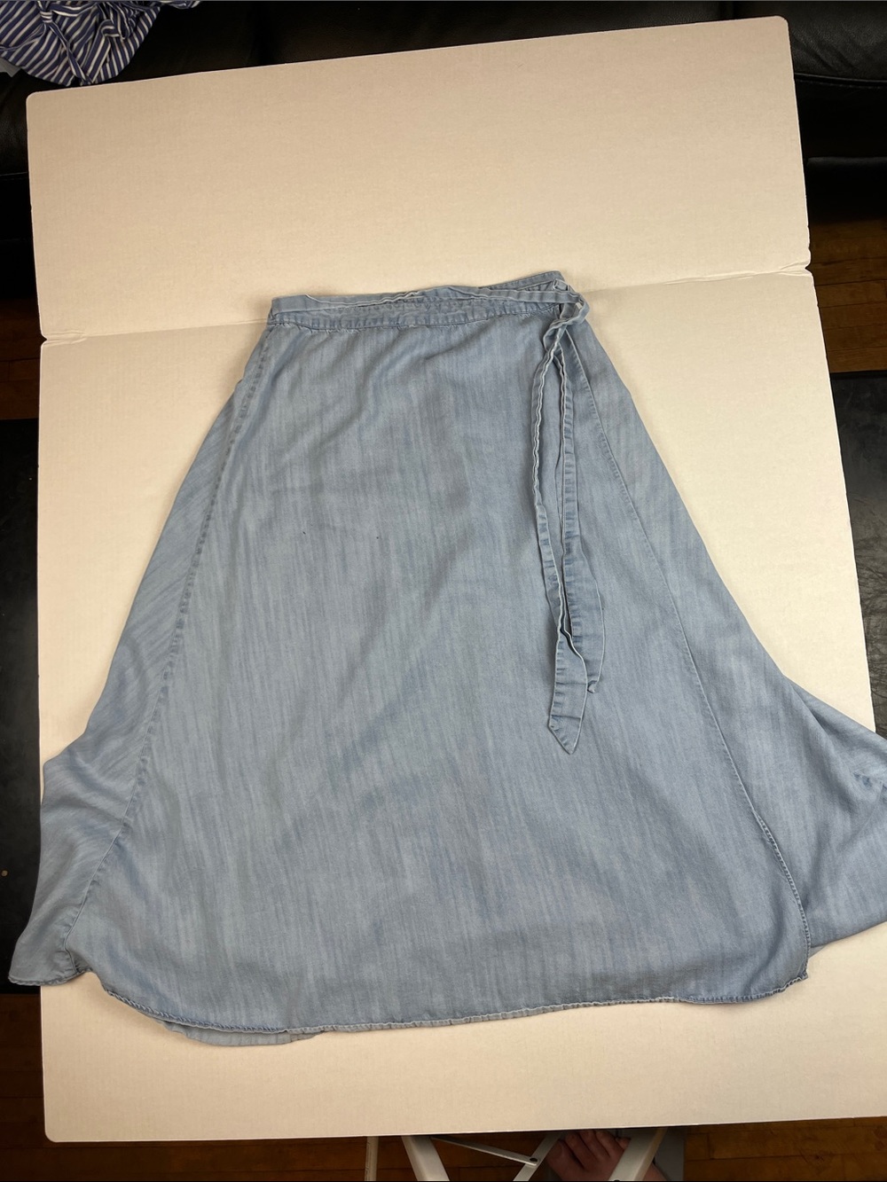 Chaps Wrap-around Lightweight Light Blue Skirt